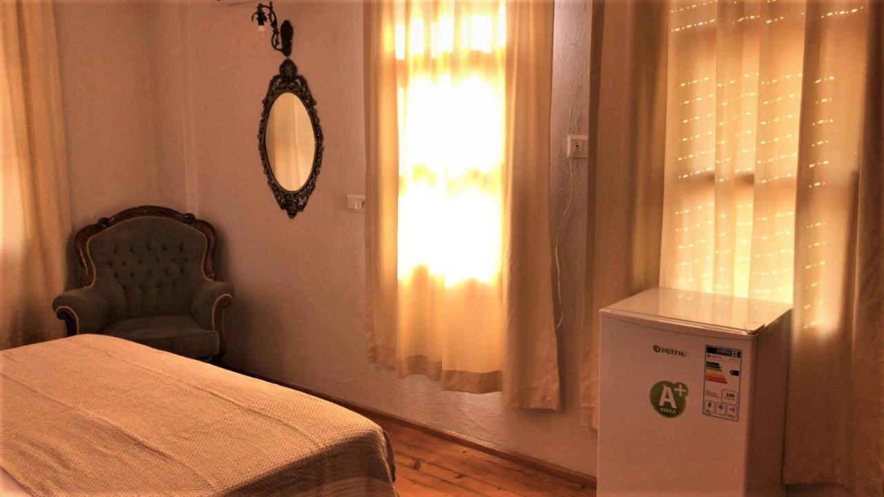 Smyrna Uzuncarsi Kaş Exterior photo