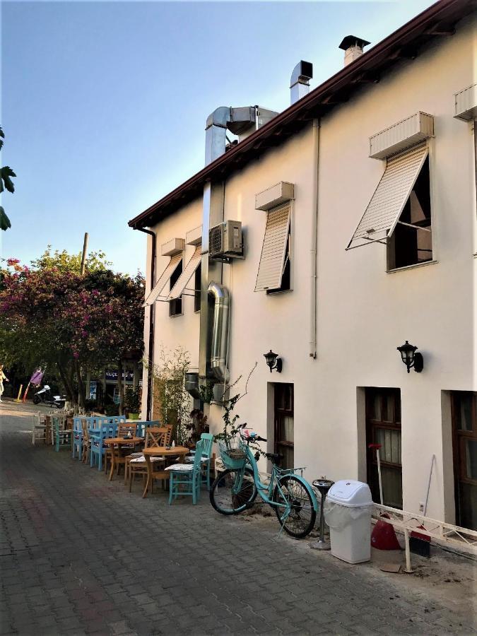 Smyrna Uzuncarsi Kaş Exterior photo