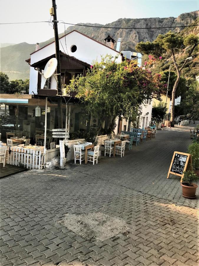 Smyrna Uzuncarsi Kaş Exterior photo